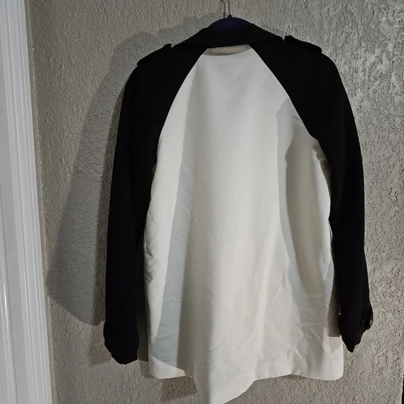 Forever 21 Womens Colorblock Trench Coat Cream Black Double Breasted Small - Picture 2 of 8